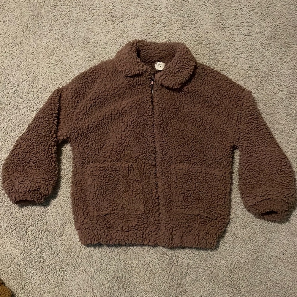 Everly teddy jacket, size small.